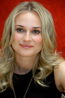 Diane Kruger Longsleeve T-shirt #2409143