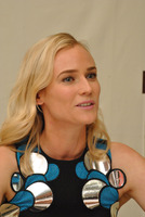 Diane Kruger Longsleeve T-shirt #2488353