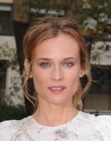 Diane Kruger Longsleeve T-shirt #2757933