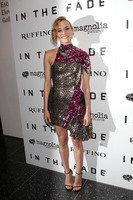 Diane Kruger Sweatshirt #2946266
