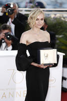 Diane Kruger Longsleeve T-shirt #3149090