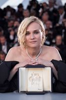 Diane Kruger Longsleeve T-shirt #3149396