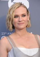 Diane Kruger Longsleeve T-shirt #3734001