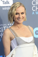 Diane Kruger Longsleeve T-shirt #3734010