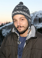 Diego Luna t-shirt #2331056