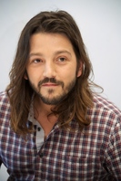 Diego Luna t-shirt #2331059