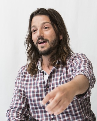 Diego Luna mug #G736392