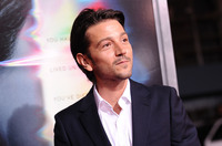 Diego Luna t-shirt #2767374
