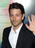 Diego Luna Tank Top #2767391