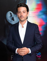 Diego Luna Sweatshirt #2767421