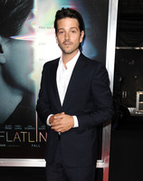 Diego Luna Tank Top #2810118