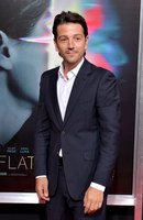 Diego Luna Sweatshirt #2810177