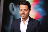 Diego Luna Sweatshirt #2810187