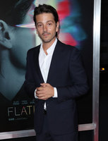 Diego Luna Sweatshirt #2810206