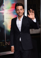 Diego Luna Sweatshirt #2810224