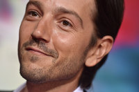 Diego Luna Sweatshirt #2810241