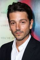 Diego Luna Sweatshirt #2810297