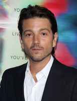 Diego Luna Sweatshirt #2810306