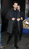 Diego Luna Sweatshirt #2873951