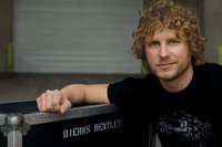 Dierks Bentley t-shirt #2199082