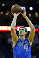 Dirk Nowitzki Sweatshirt #3431282