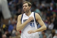 Dirk Nowitzki Sweatshirt #3431493