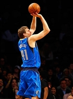 Dirk Nowitzki Sweatshirt #3431501