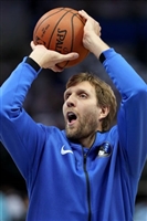 Dirk Nowitzki Sweatshirt #3431550