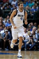 Dirk Nowitzki Sweatshirt #3431620
