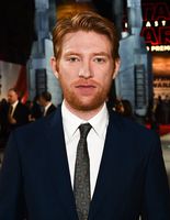 Domhnall Gleeson Longsleeve T-shirt #2948379