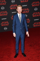 Domhnall Gleeson Longsleeve T-shirt #3019043