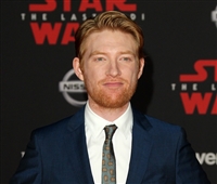 Domhnall Gleeson Longsleeve T-shirt #3019065