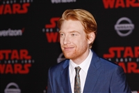 Domhnall Gleeson Longsleeve T-shirt #3019132