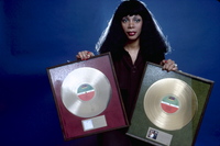 Donna Summer Longsleeve T-shirt #2120735