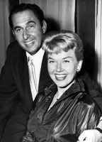 Doris Day Longsleeve T-shirt #2670356