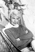 Doris Day Longsleeve T-shirt #2670359
