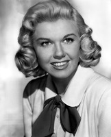 Doris Day Longsleeve T-shirt #2670494