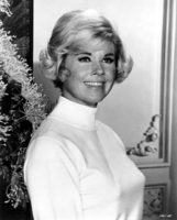 Doris Day Longsleeve T-shirt #2670505