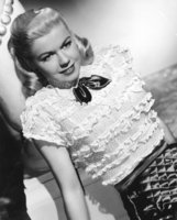 Doris Day Longsleeve T-shirt #2670682