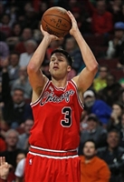 Doug McDermott Longsleeve T-shirt #3424860