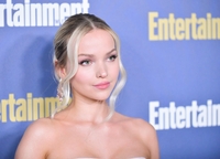 Dove Cameron longsleeve t-shirt #3930931