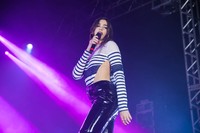 Dua Lipa Longsleeve T-shirt #2875462