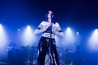Dua Lipa Longsleeve T-shirt #2875545
