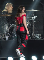 Dua Lipa Longsleeve T-shirt #3077031