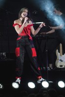 Dua Lipa Longsleeve T-shirt #3077072