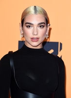 Dua Lipa Longsleeve T-shirt #3919315