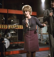 Dusty Springfield Sweatshirt #2595948