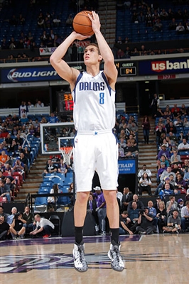 Dwight Powell Poster 3438056