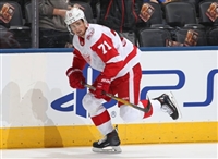 Dylan Larkin tote bag #G1797140