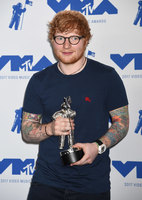 Ed Sheeran Longsleeve T-shirt #2971104